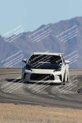 media/Oct-24-2025-Doghouse Garage (Fri) [[783d2ff07a]]/3-Intermediate/Session 3 (Turn 12)/